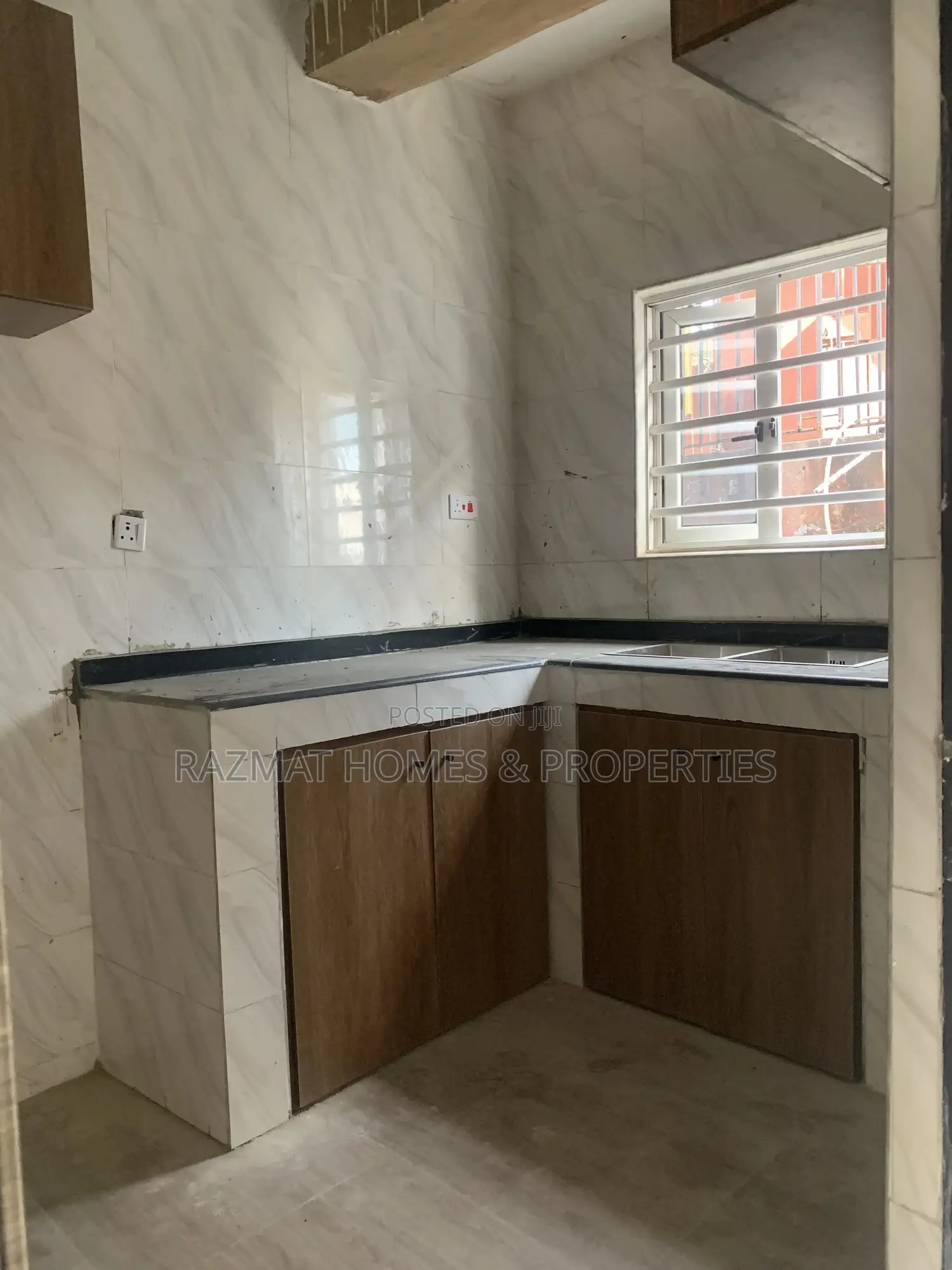 2bdrm Block of Flats in Yaba for rent