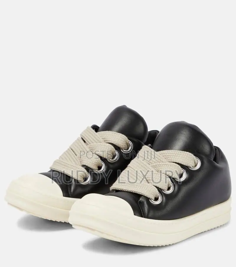 Cop the Rick Owens Hollywood Jumbo Laced Low /Buy One Get a Free Sock