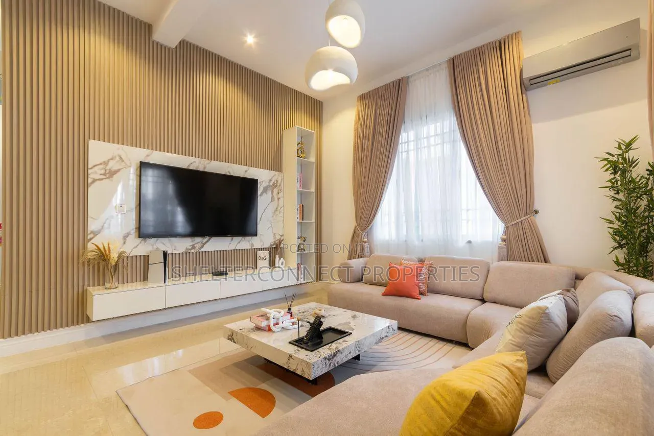 Furnished 4bdrm Duplex in Lekki Phase 1 for rent
