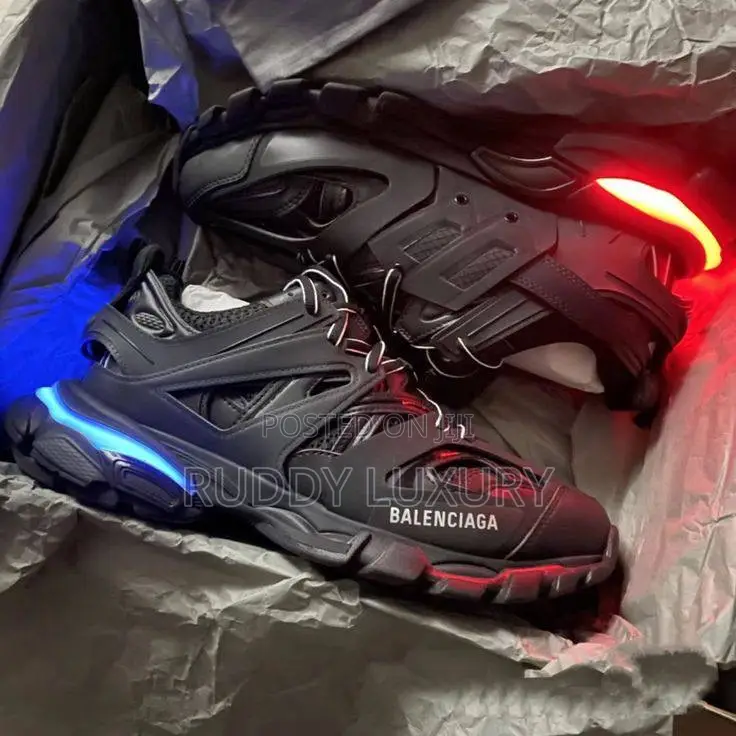 Balenciaga Track Led Sneaker/ but One Get a Free Sock