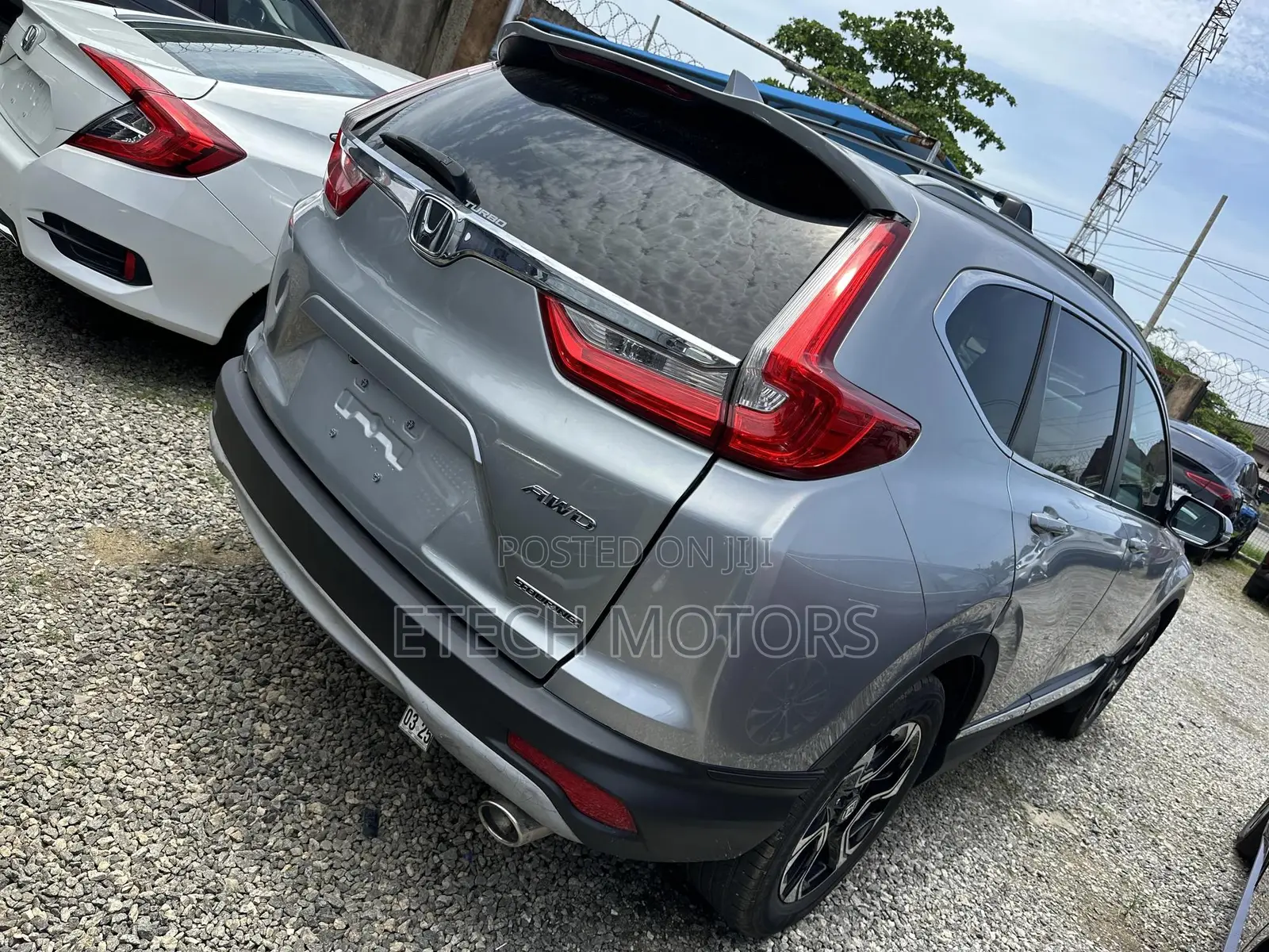 Honda CR-V Touring 4dr SUV AWD (1.5L 4cyl CVT) 2017 Silver