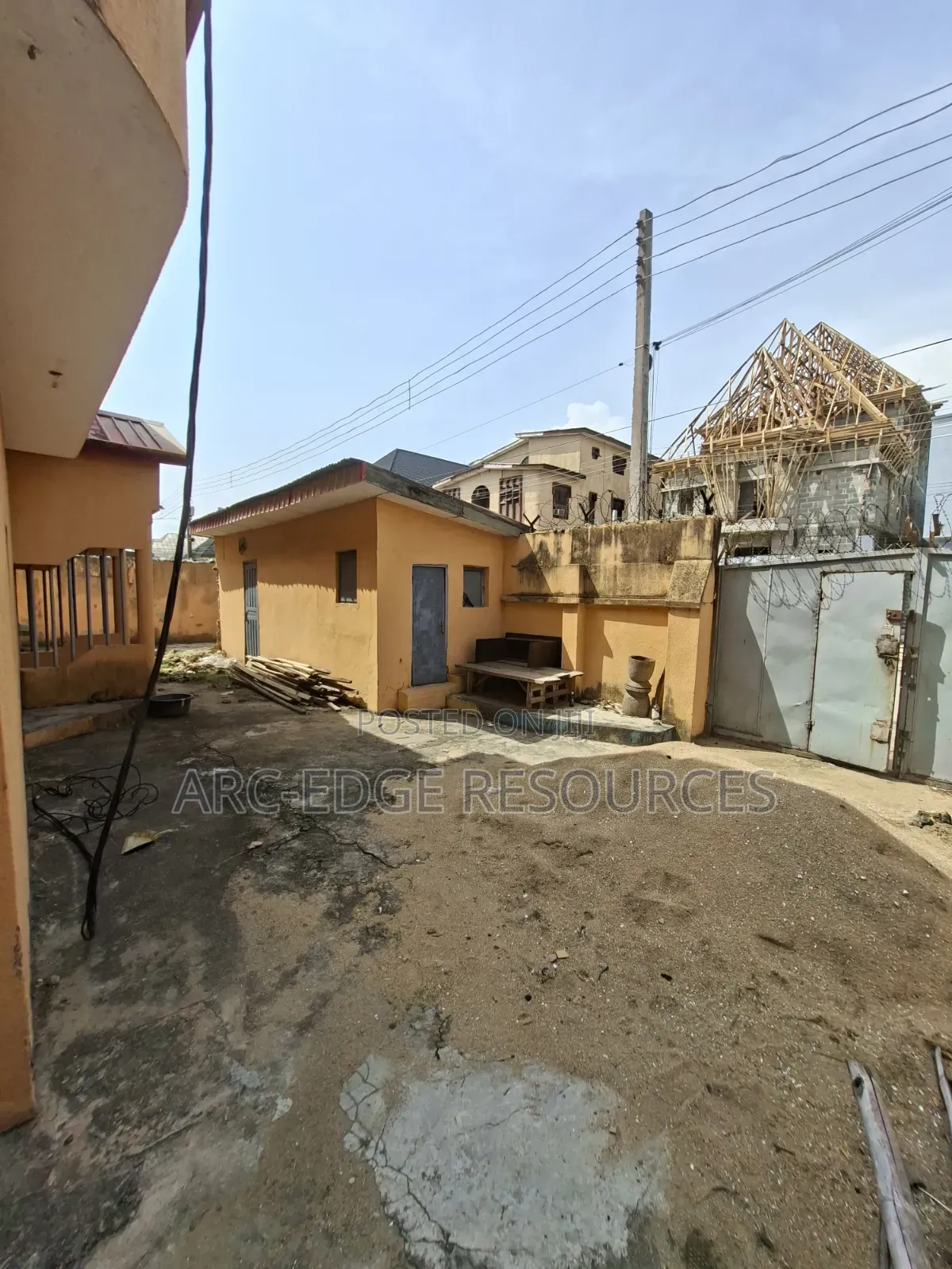 3bdrm Block of Flats in Ago Palace for sale