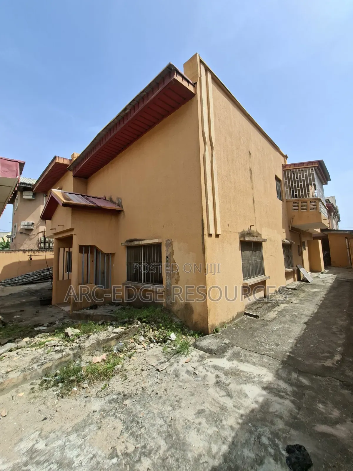 3bdrm Block of Flats in Ago Palace for sale