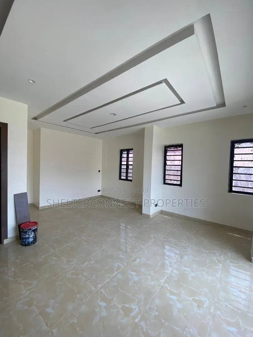 4bdrm Duplex in Ologolo for sale