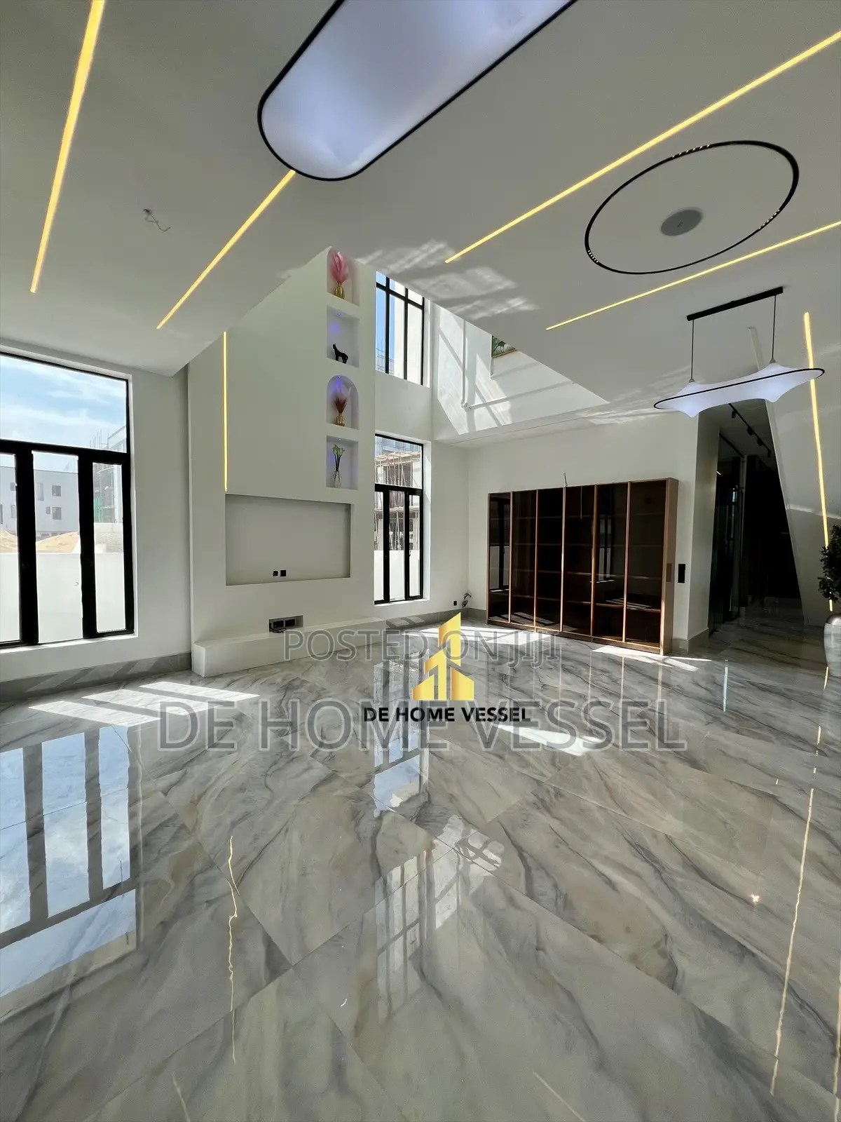 5bdrm Duplex in Lekki Phase 1 for sale