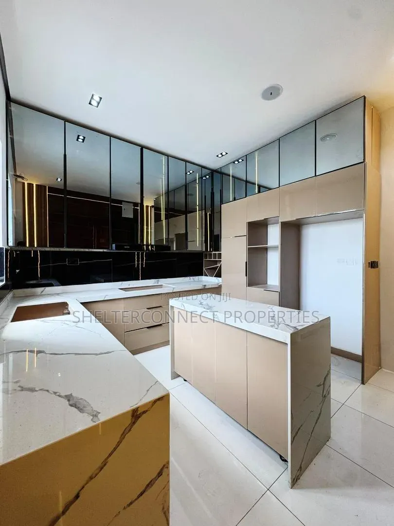 4bdrm Duplex in Lekki Expressway for sale