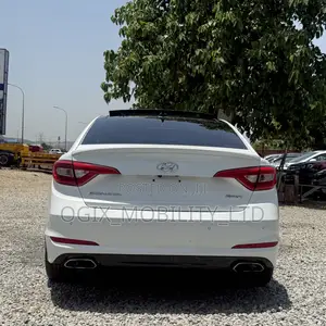 Hyundai Sonata Sport 4dr Sedan (2.4L 4cyl 6A) 2015 White