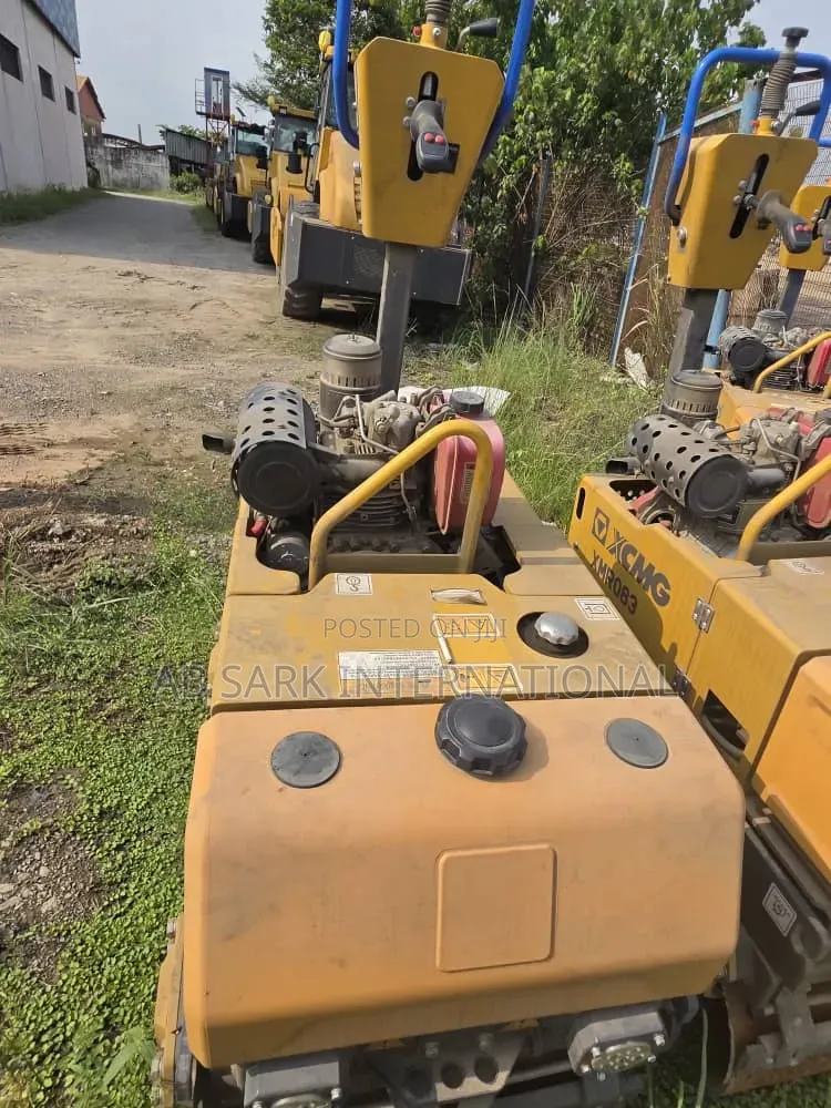 XCMG Xmr083 800kg Walk Behind Roller