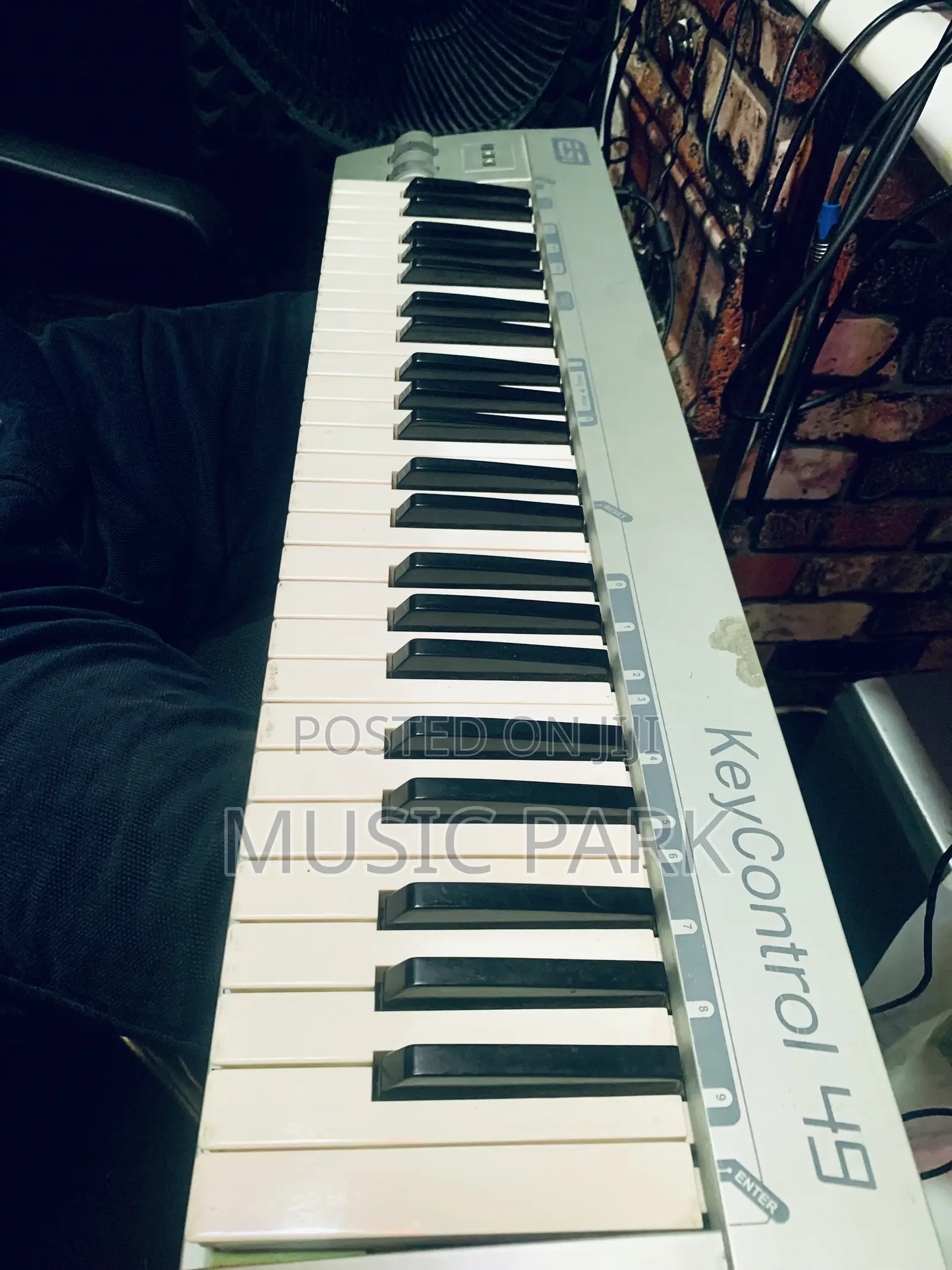 Ezi Key Control 49 Keys Midi Keyboard for Sale! -