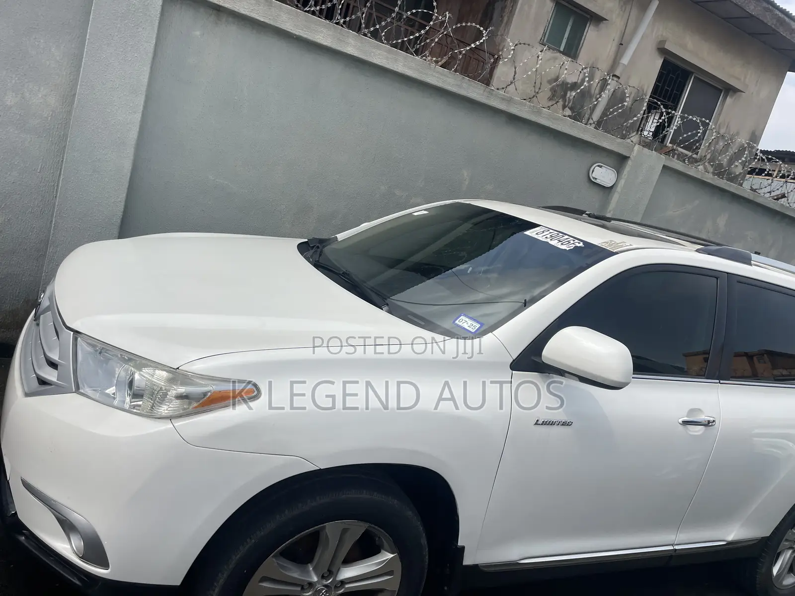 Toyota Highlander Limited 2012 White