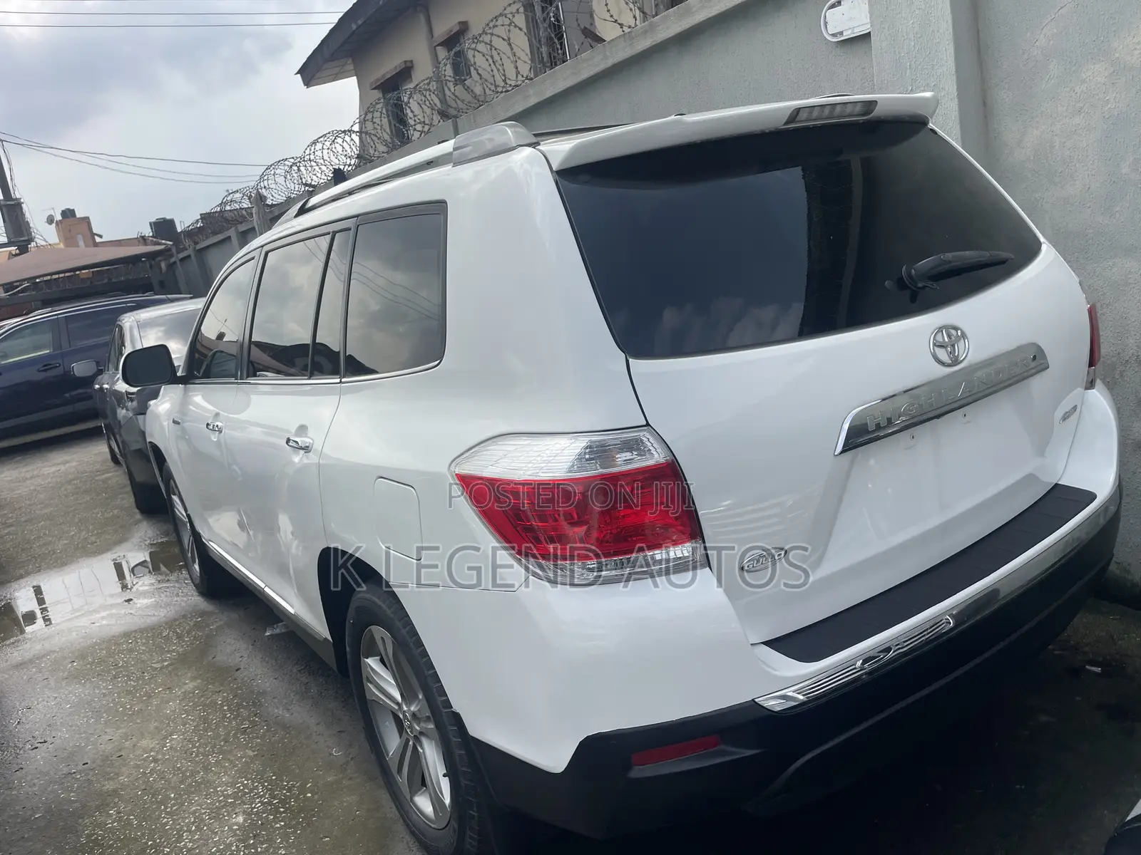 Toyota Highlander Limited 2012 White