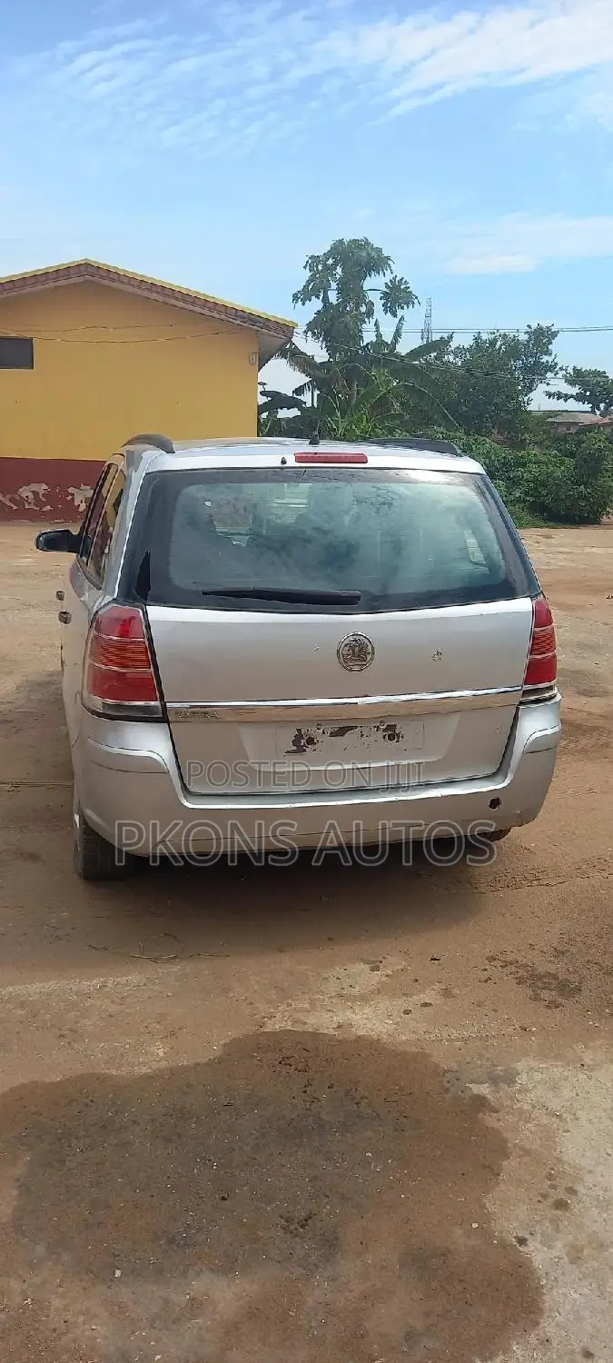 Opel Zafira 2007 Silver