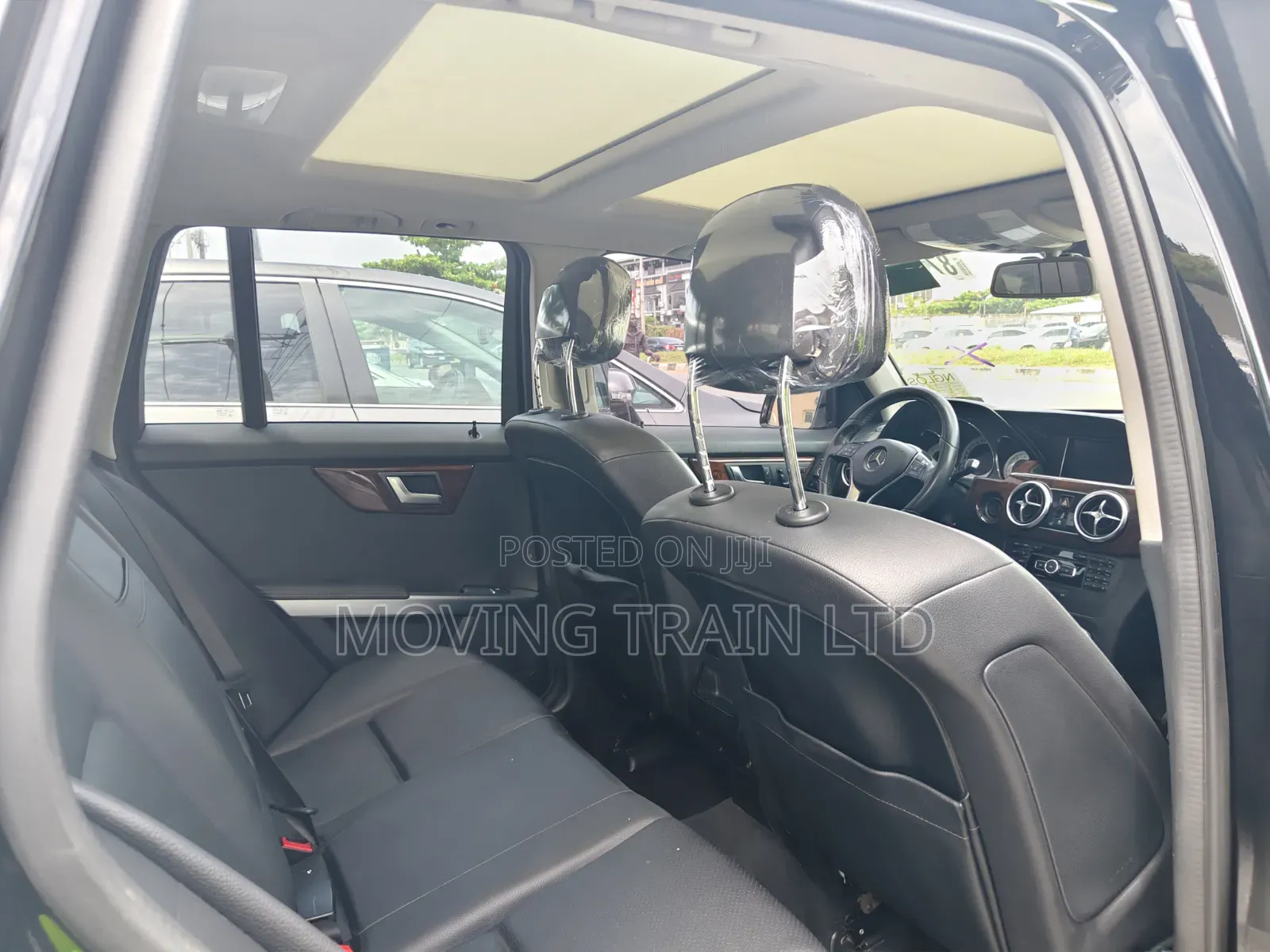 Mercedes-Benz GLK-Class Base GLK 350 4dr AWD 4MATIC (3.5L 6cyl 7A) 2015