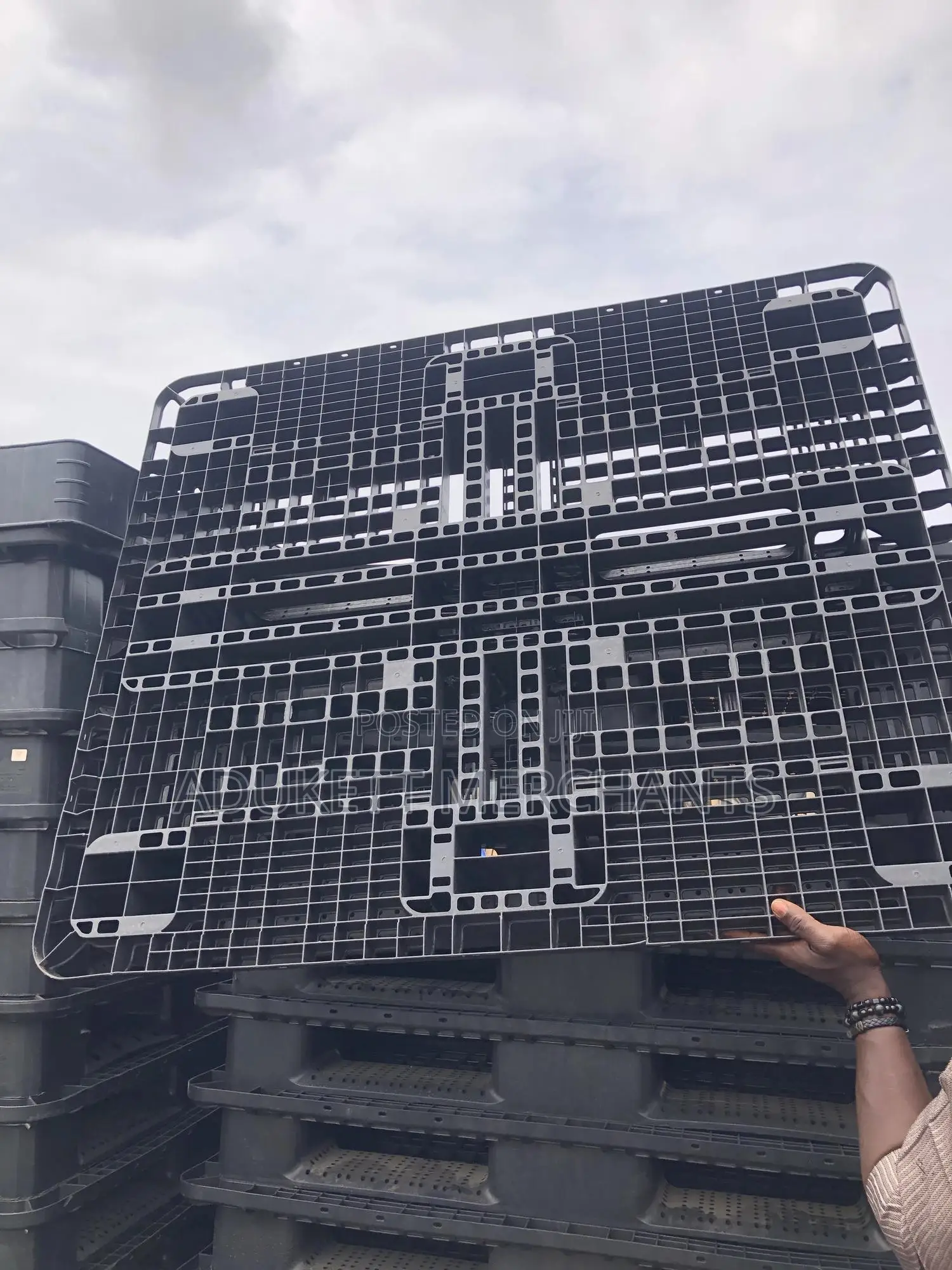 Heavy Duty Plastic Pallet