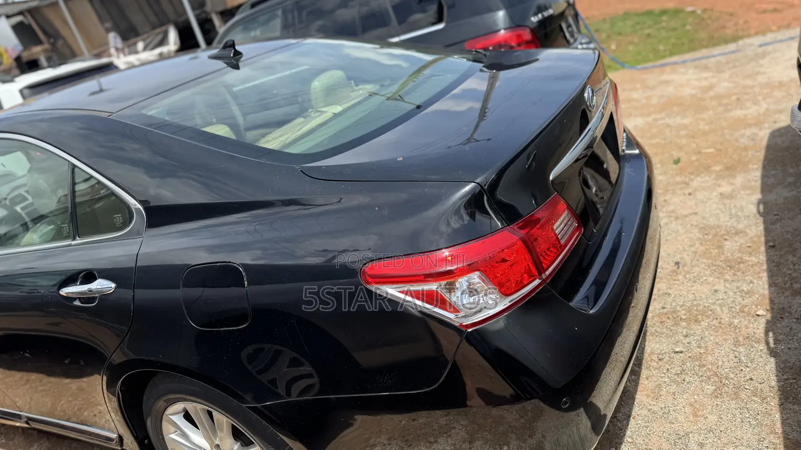 Lexus ES 350 2011 Black