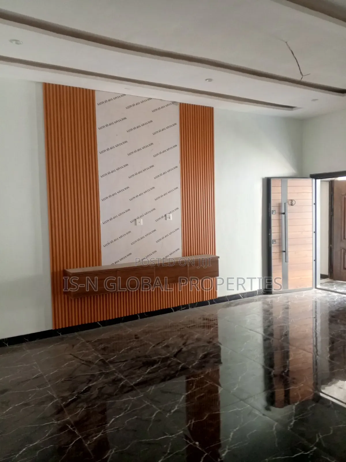 3bdrm Block of Flats in Army Estate, Warri for rent