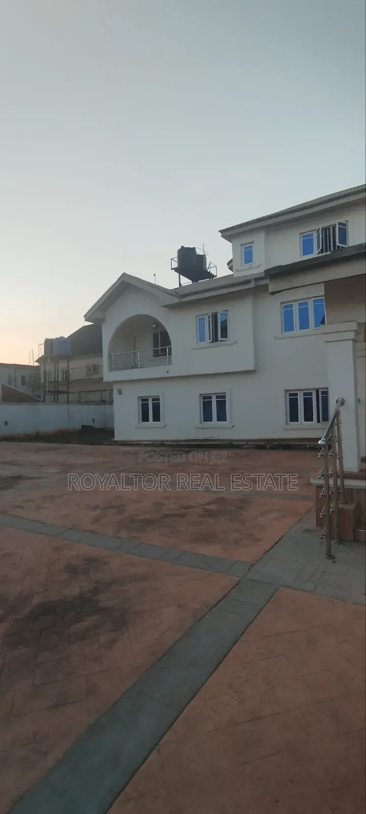 8bdrm Duplex in Royaltor Real Estate, Benin City for rent