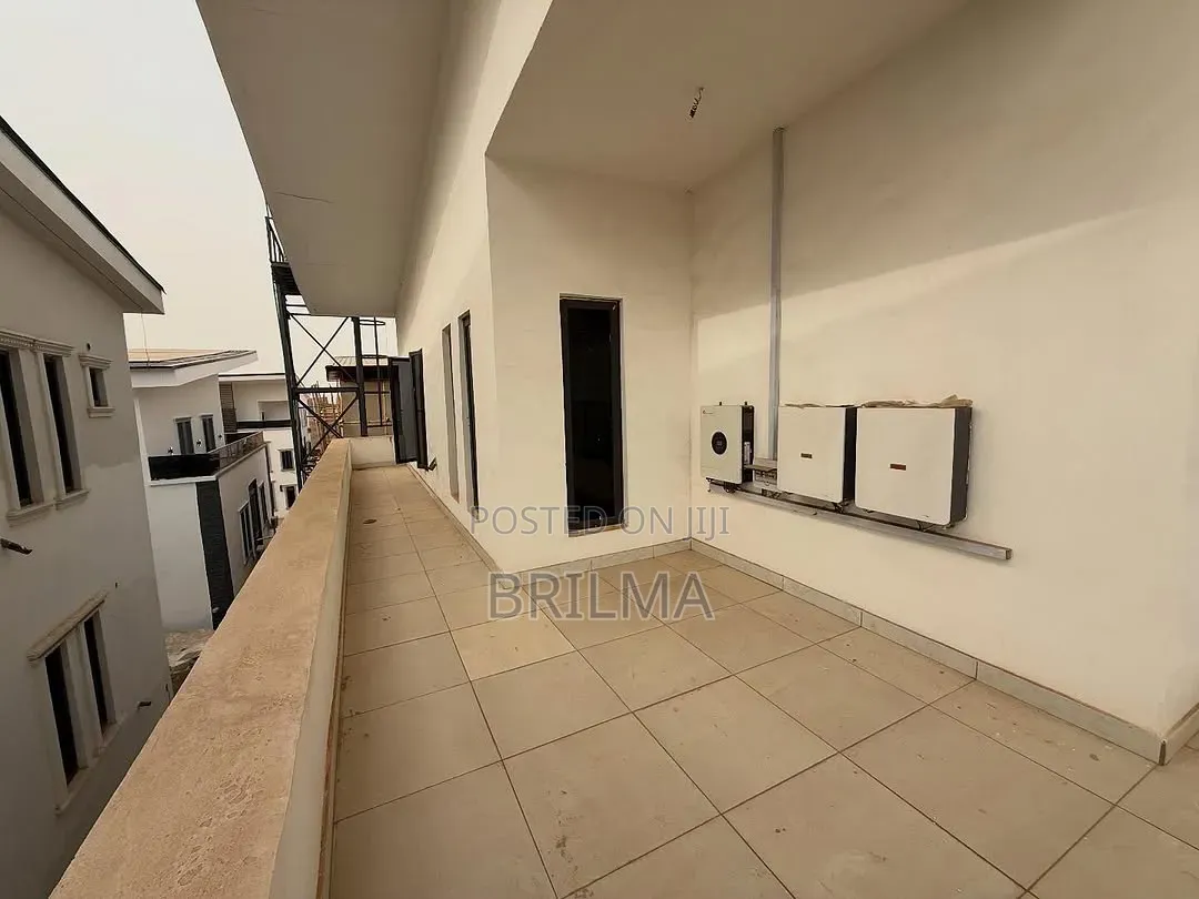 5bdrm Maisonette in Wuye for sale