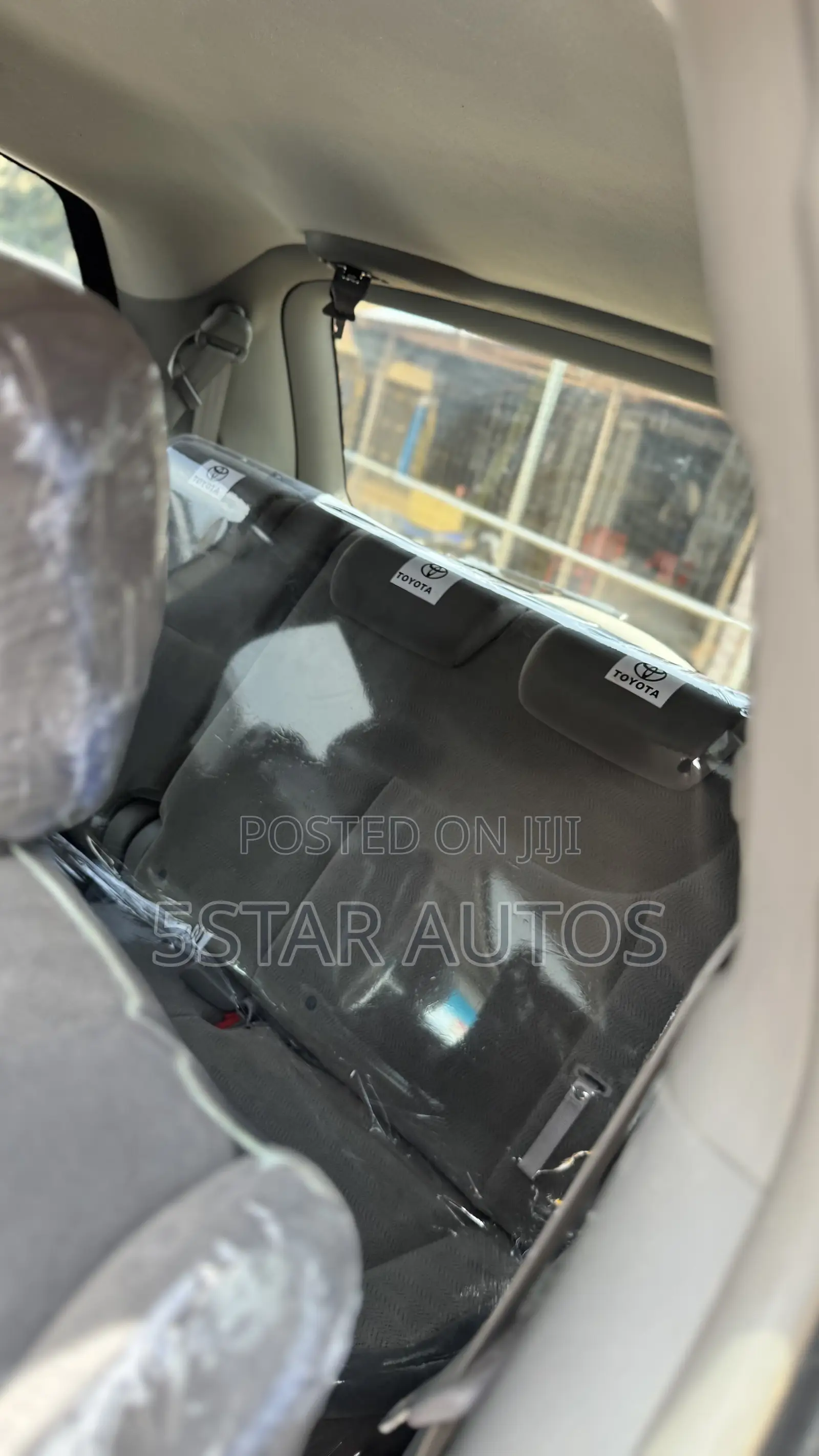 Toyota Sienna XLE AWD 2006 White