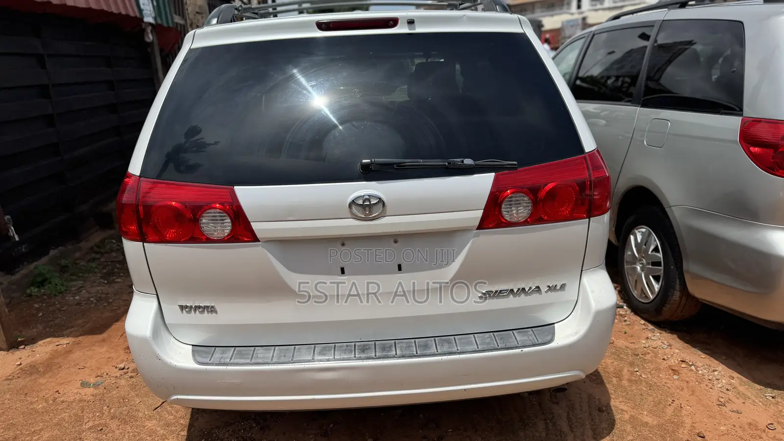 Toyota Sienna XLE AWD 2006 White