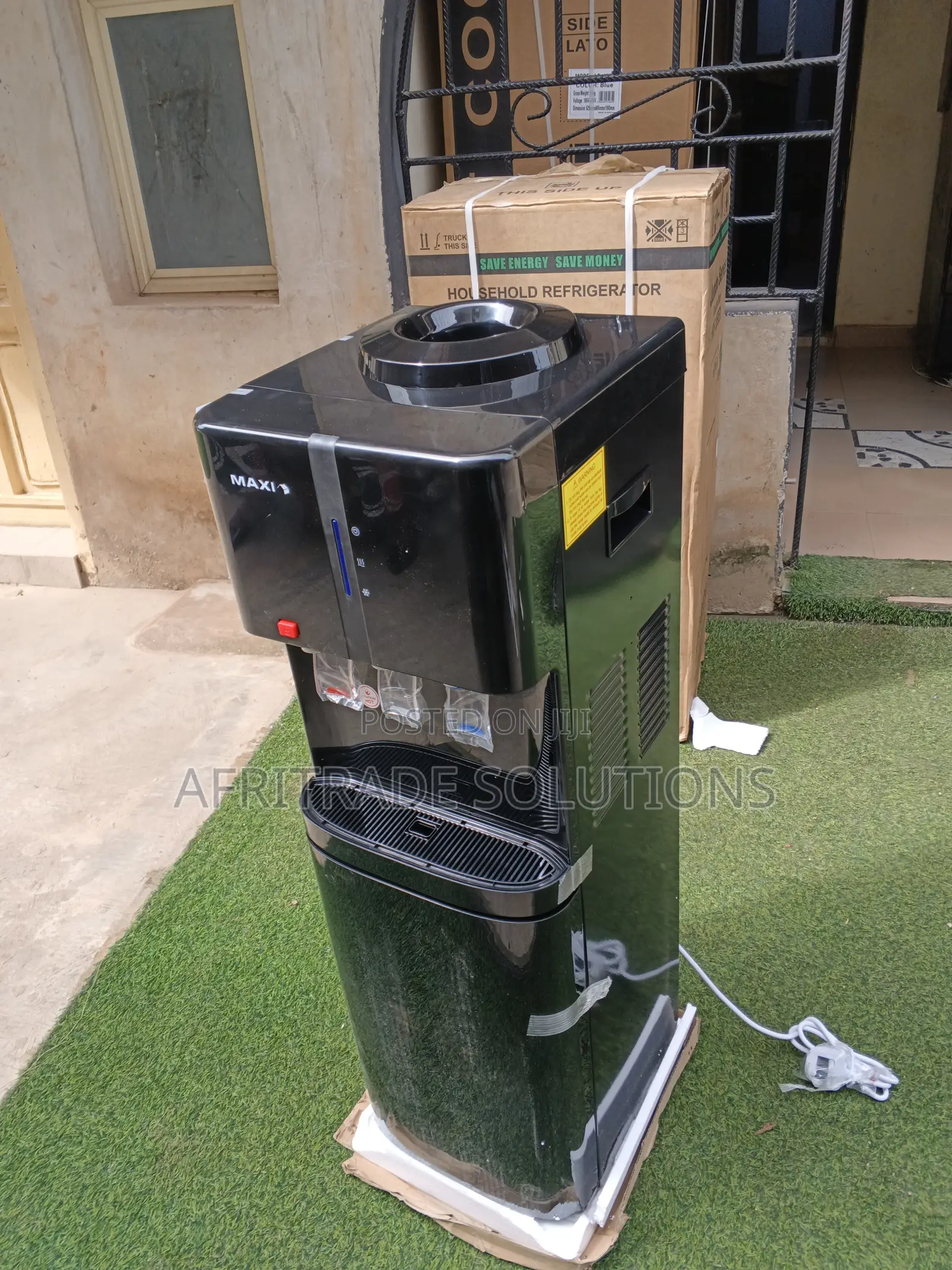 Maxi Water Dispenser Yl2382s-B Low Power Use