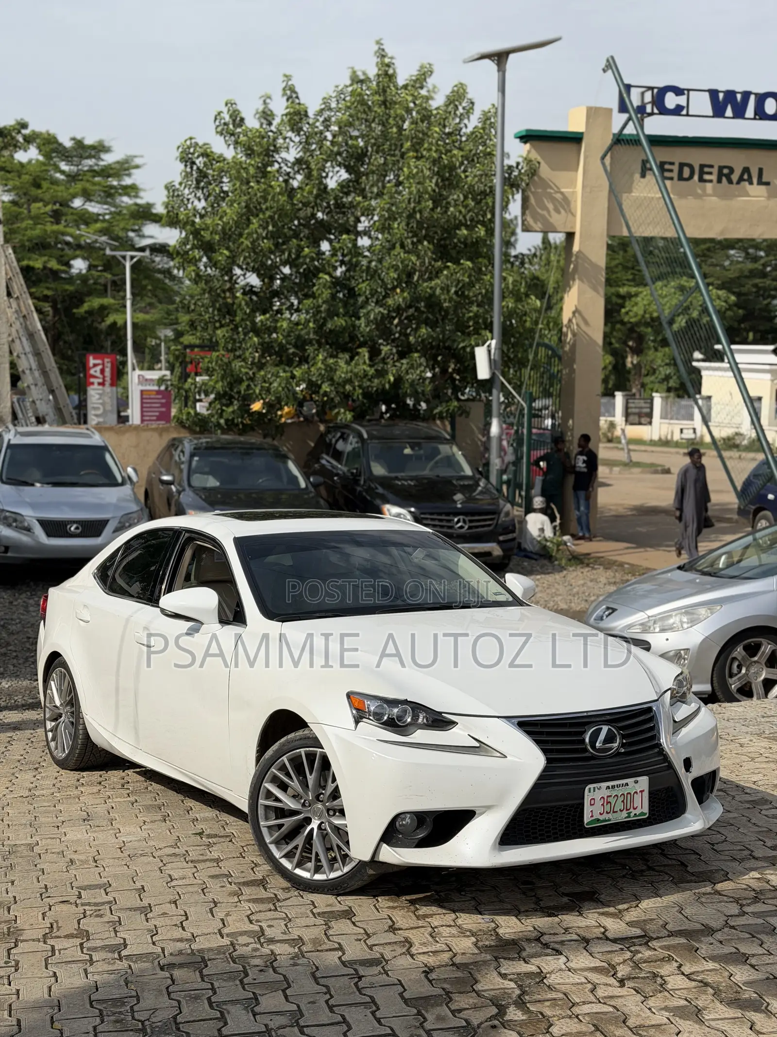 Lexus IS 250 4WD 2014 White