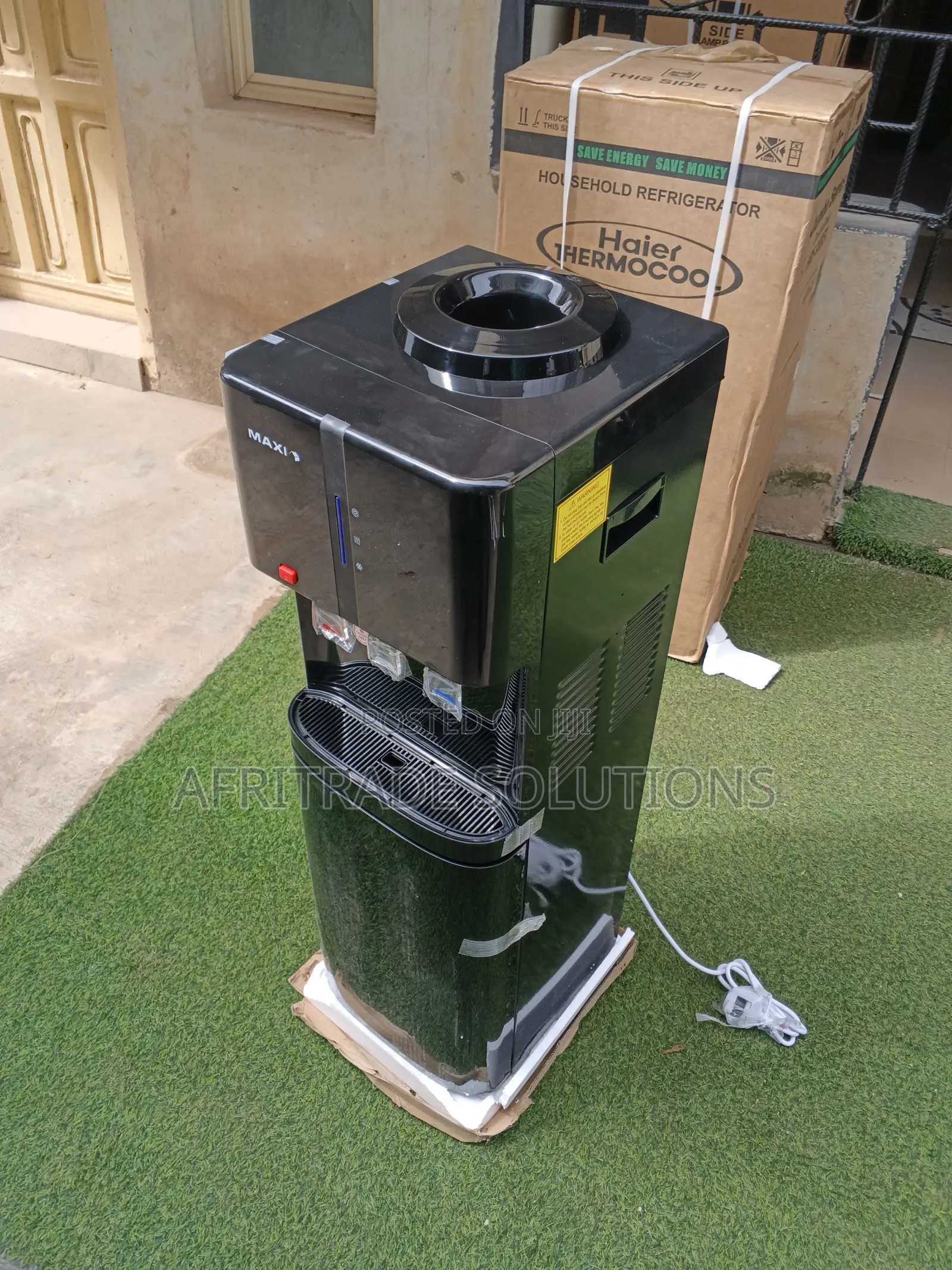 Maxi Yl2382s-B Water Dispenser Sleek Design
