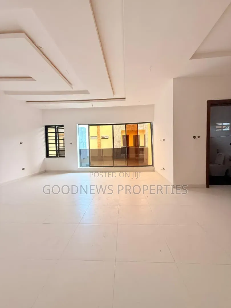 3bdrm Duplex in Sangotedo for sale