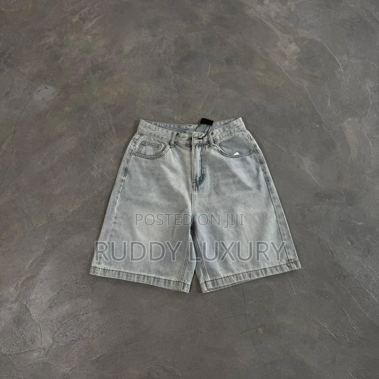Light Wash Knee-Length Denim Shorts