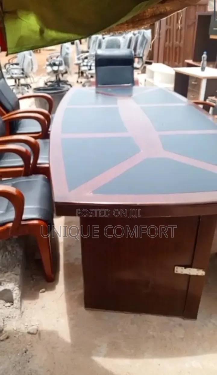 Imported Conference Table With 7 Executive Sturdy Chairs (Tokunbo)