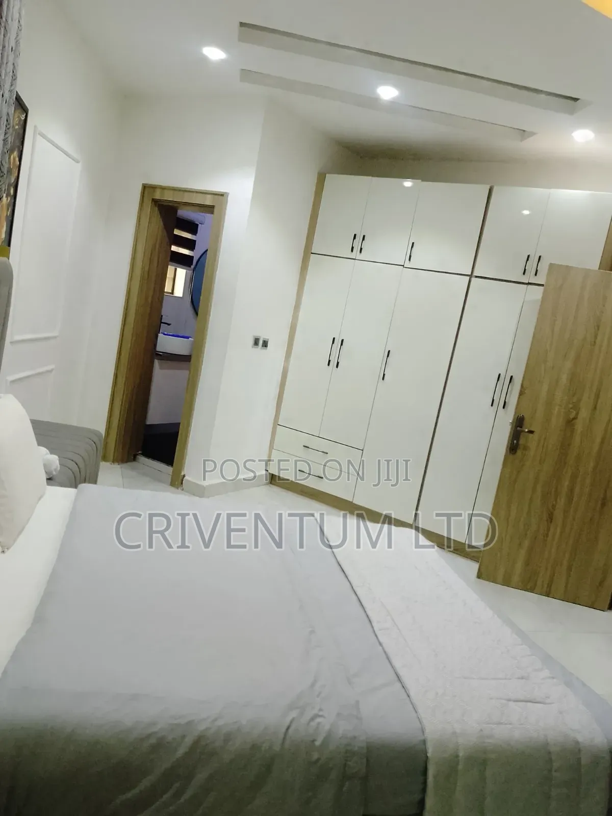 Luxury 2 Bedroom in Wuye by 2020 Hotel