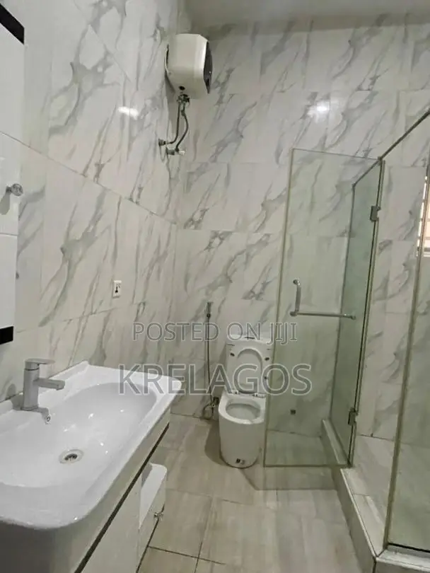 4bdrm Duplex in Osapa london for rent