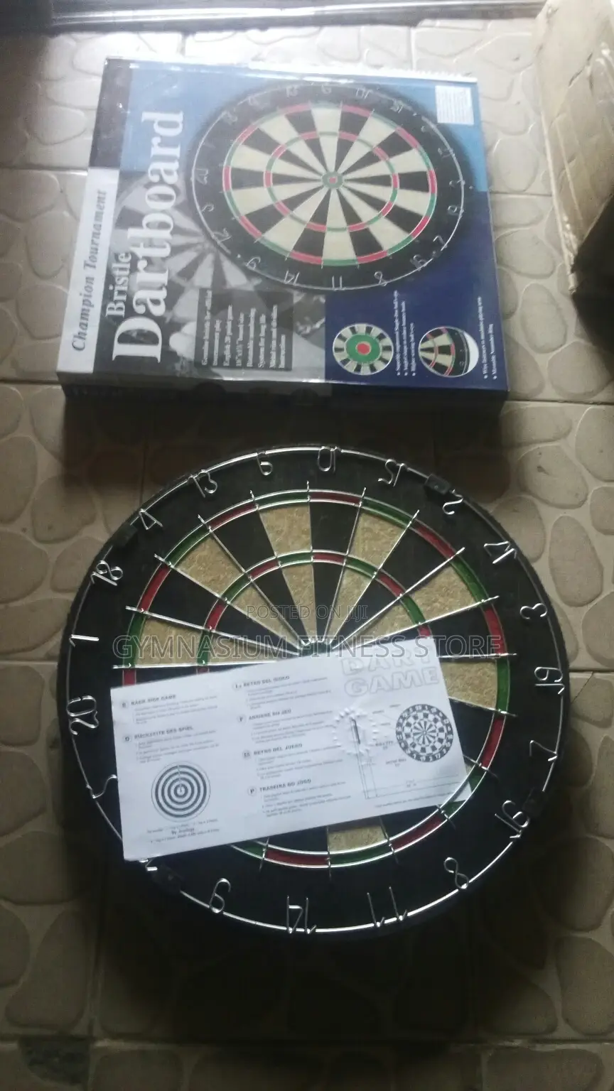 Tournament Dart Board With Arrow 723