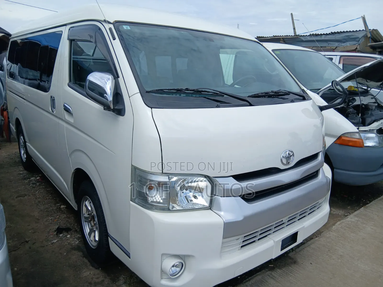 Toyota HiAce 2012 White