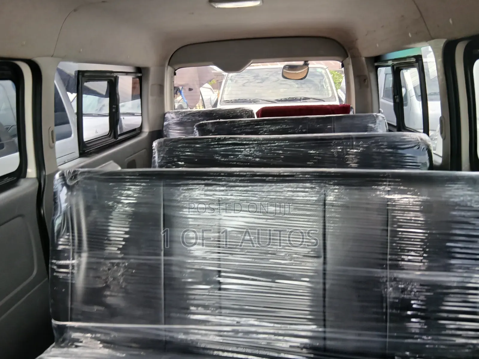 Toyota HiAce 2012 White