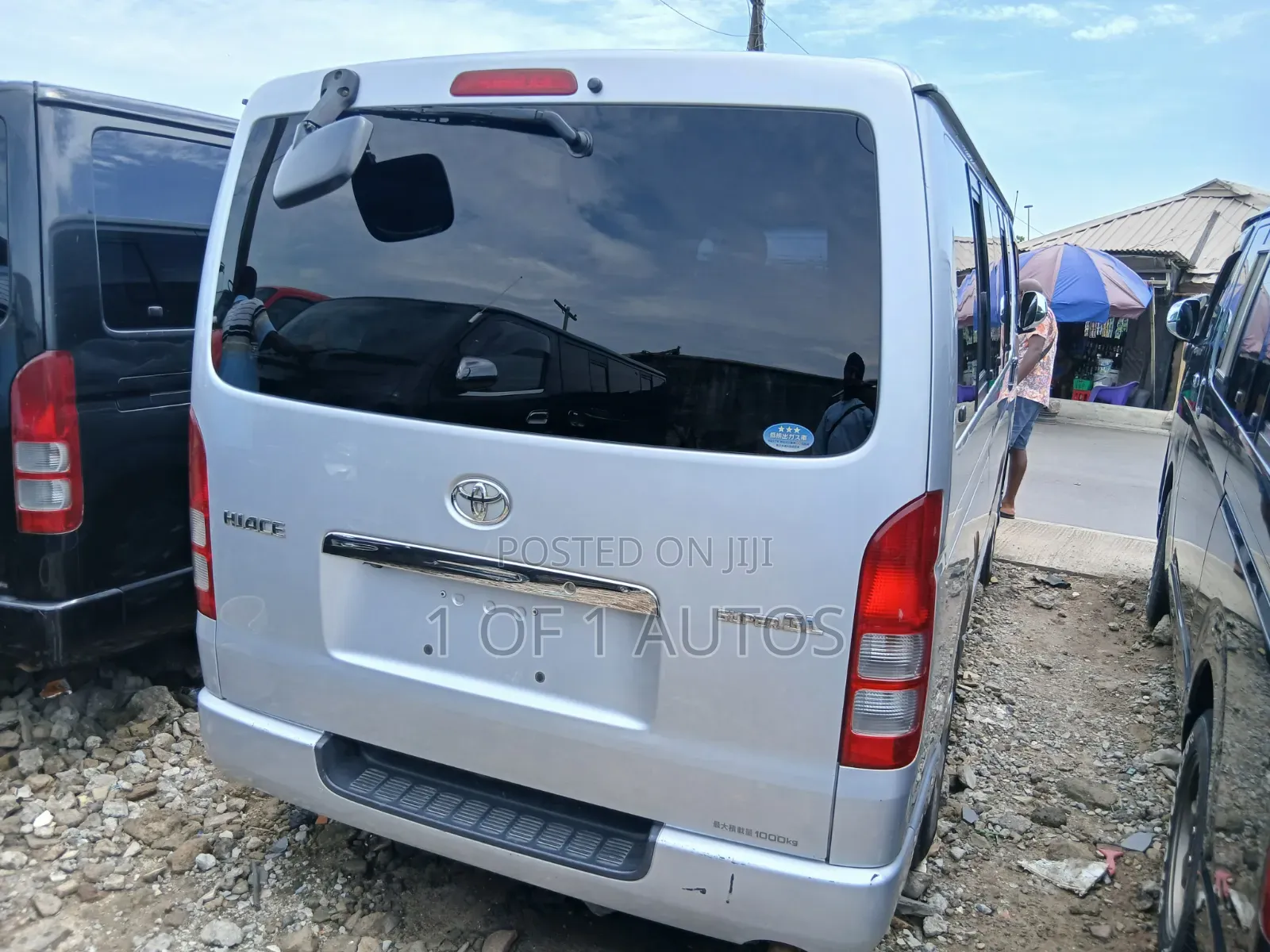 Toyota HiAce 2012 Silver