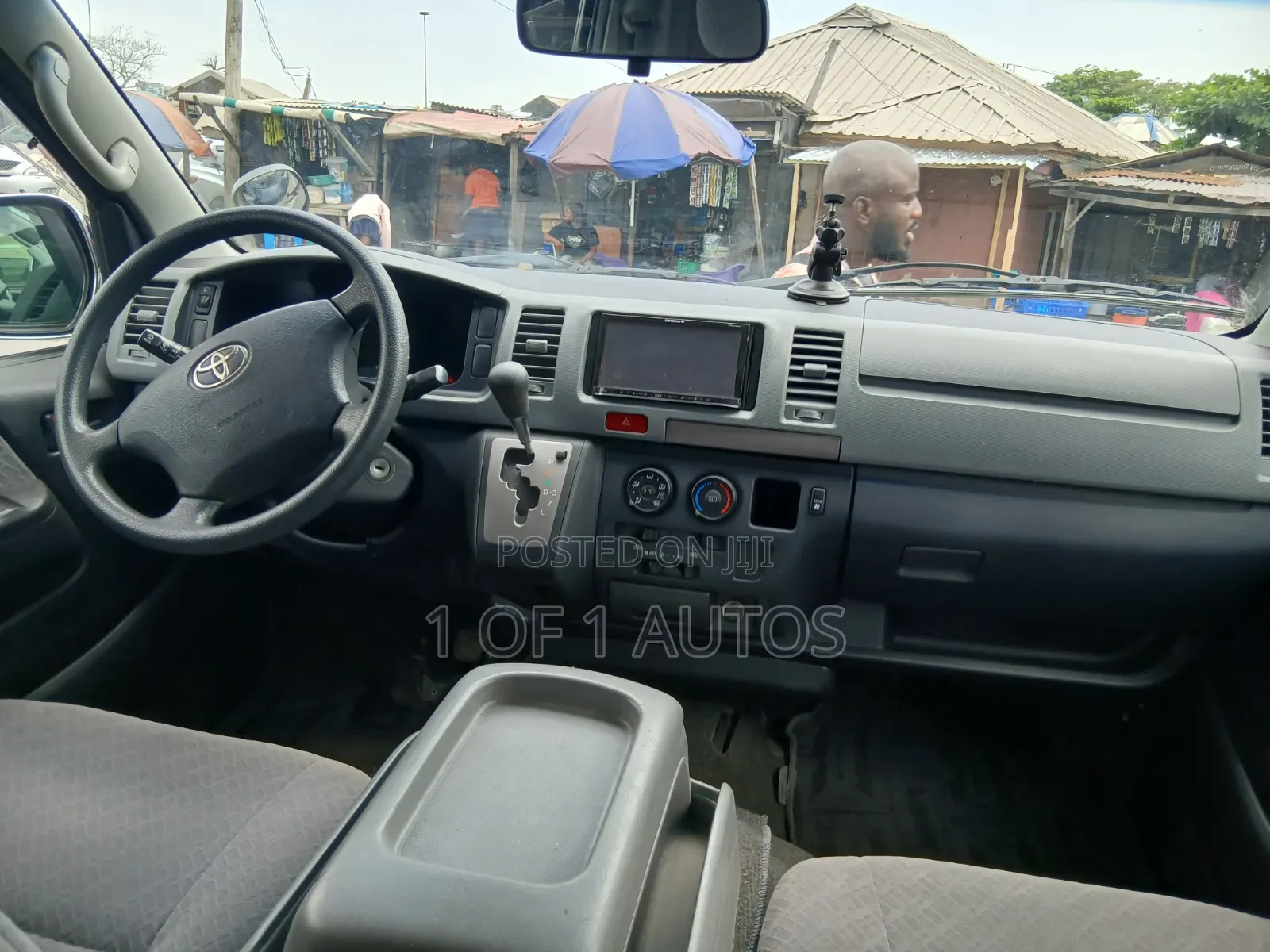 Toyota HiAce 2012 Grey