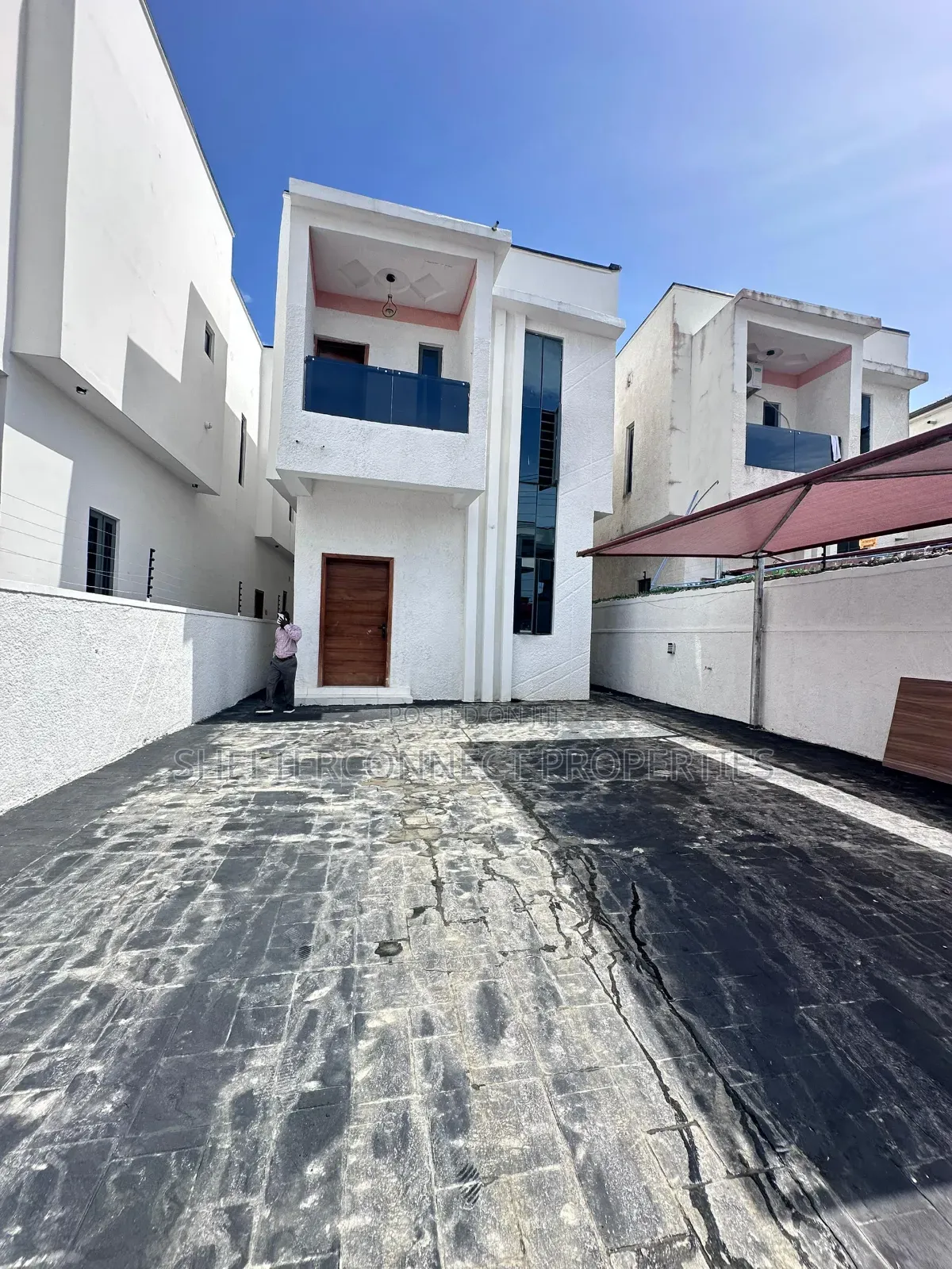 4bdrm Duplex in General Paint, Ajah for rent