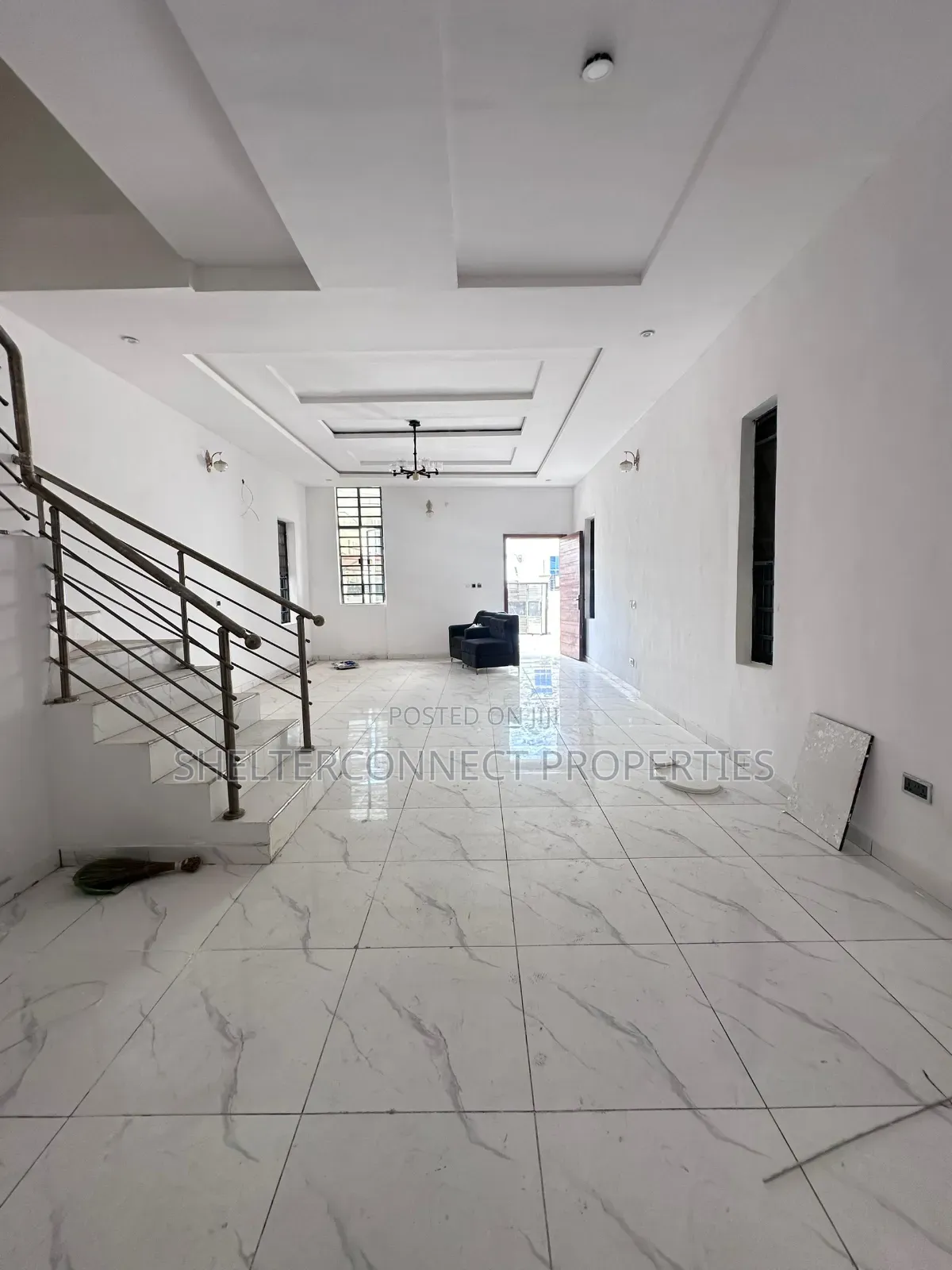 4bdrm Duplex in General Paint, Ajah for rent