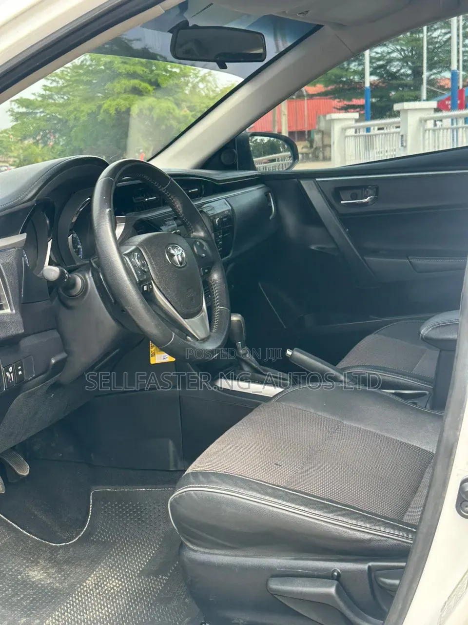 Toyota Corolla 2014 White