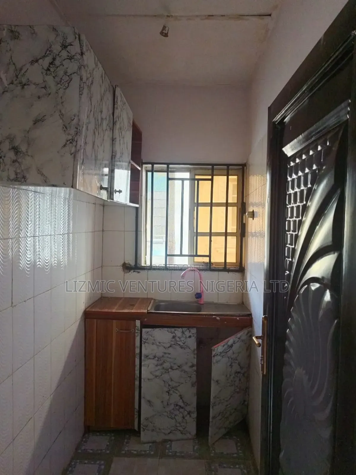 Mini Flat in Isuti Rd, Igando / Ikotun/Igando for rent