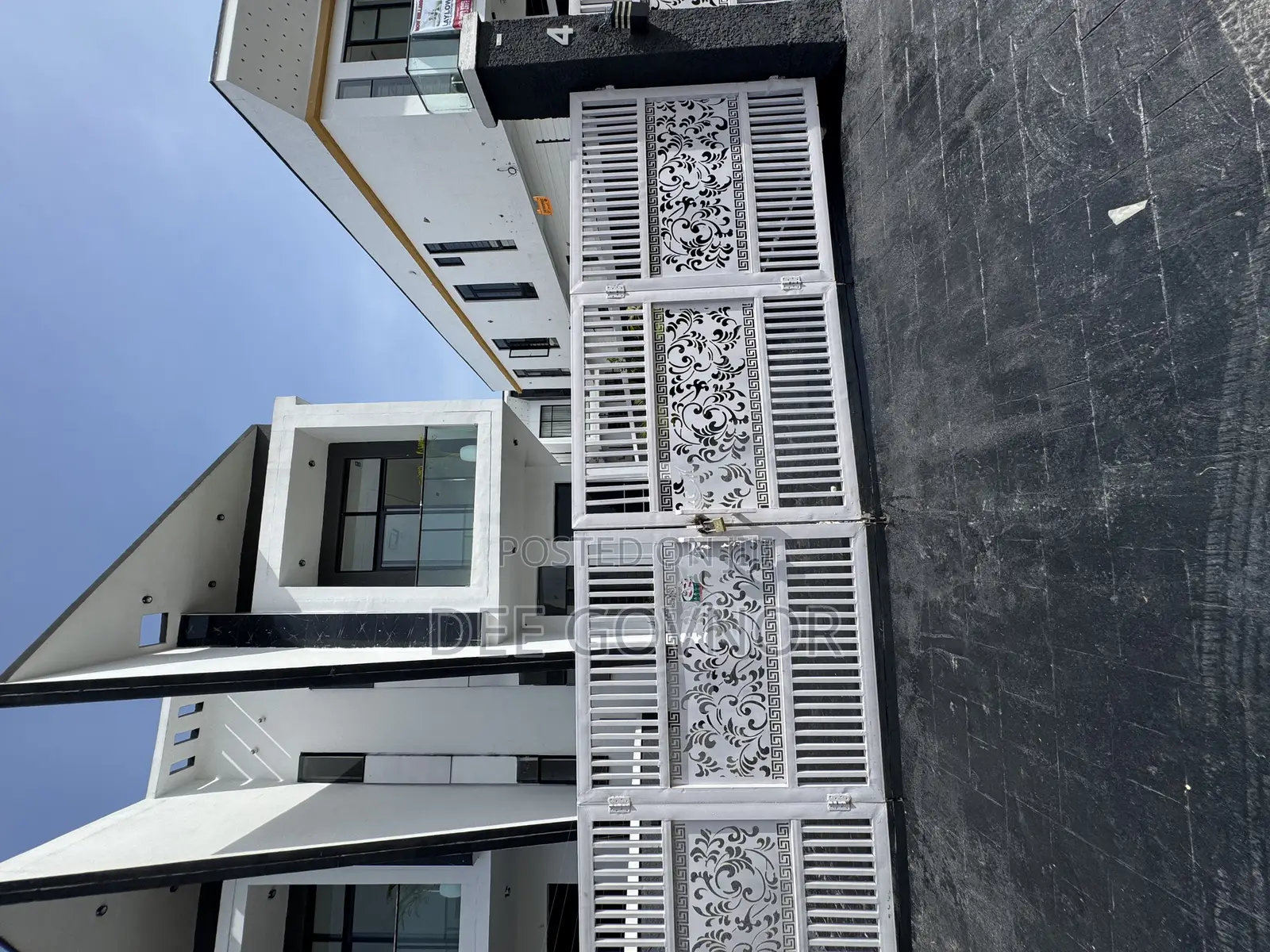 4bdrm Duplex in G R A Ikota, Lekki Phase 2 for sale