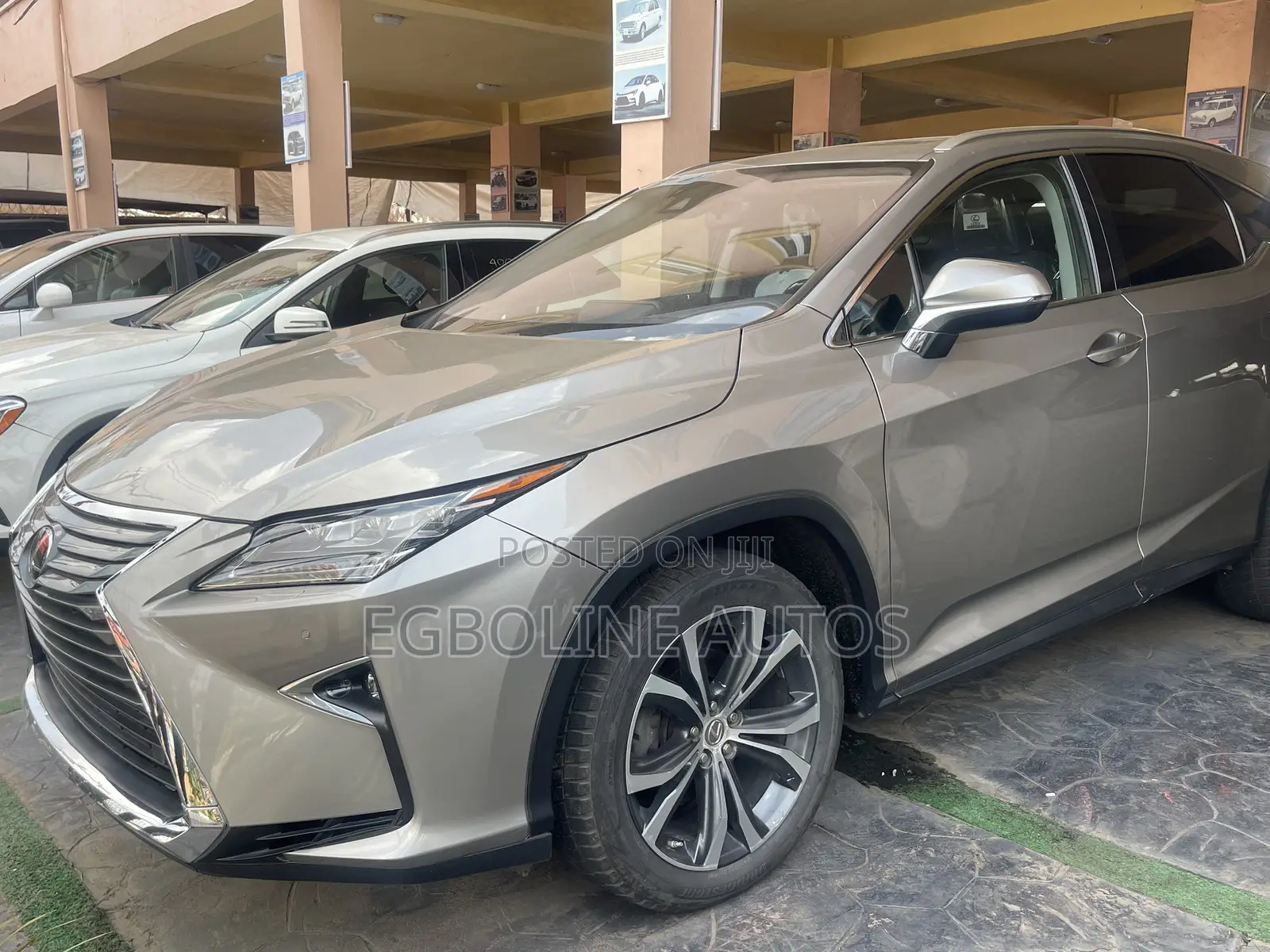 Lexus RX 350 FWD 2018 Gold
