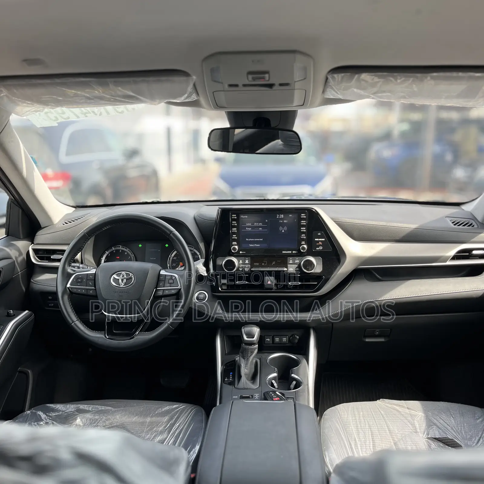 Toyota Highlander LE 2021 Gray