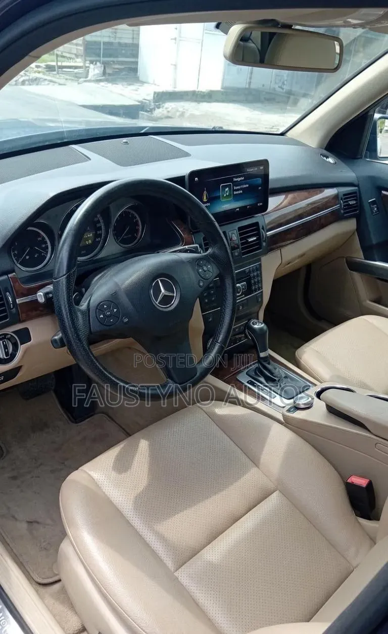 Mercedes-Benz GLK-Class 350 2010 Blue