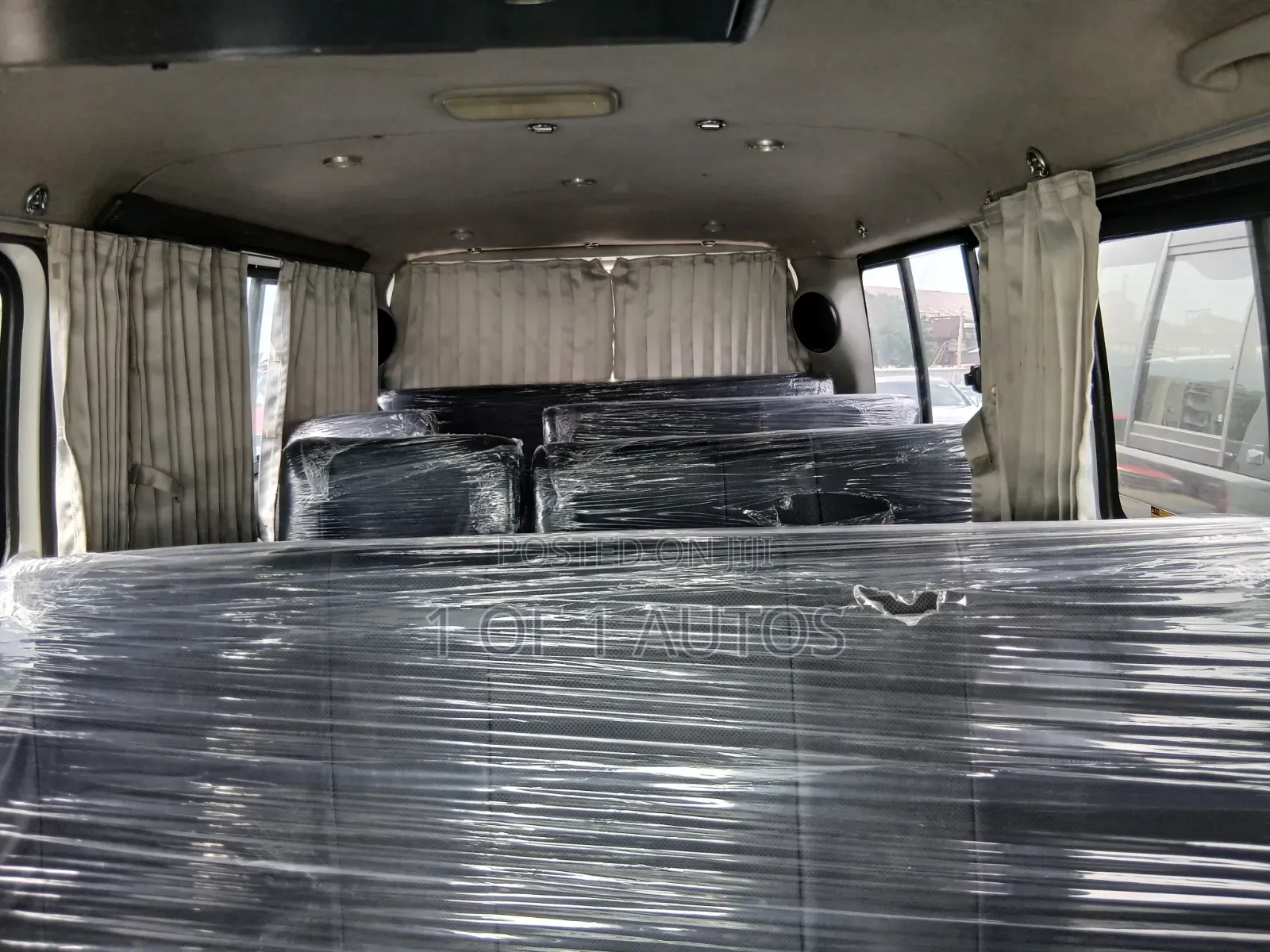 Toyota HiAce 2012 White