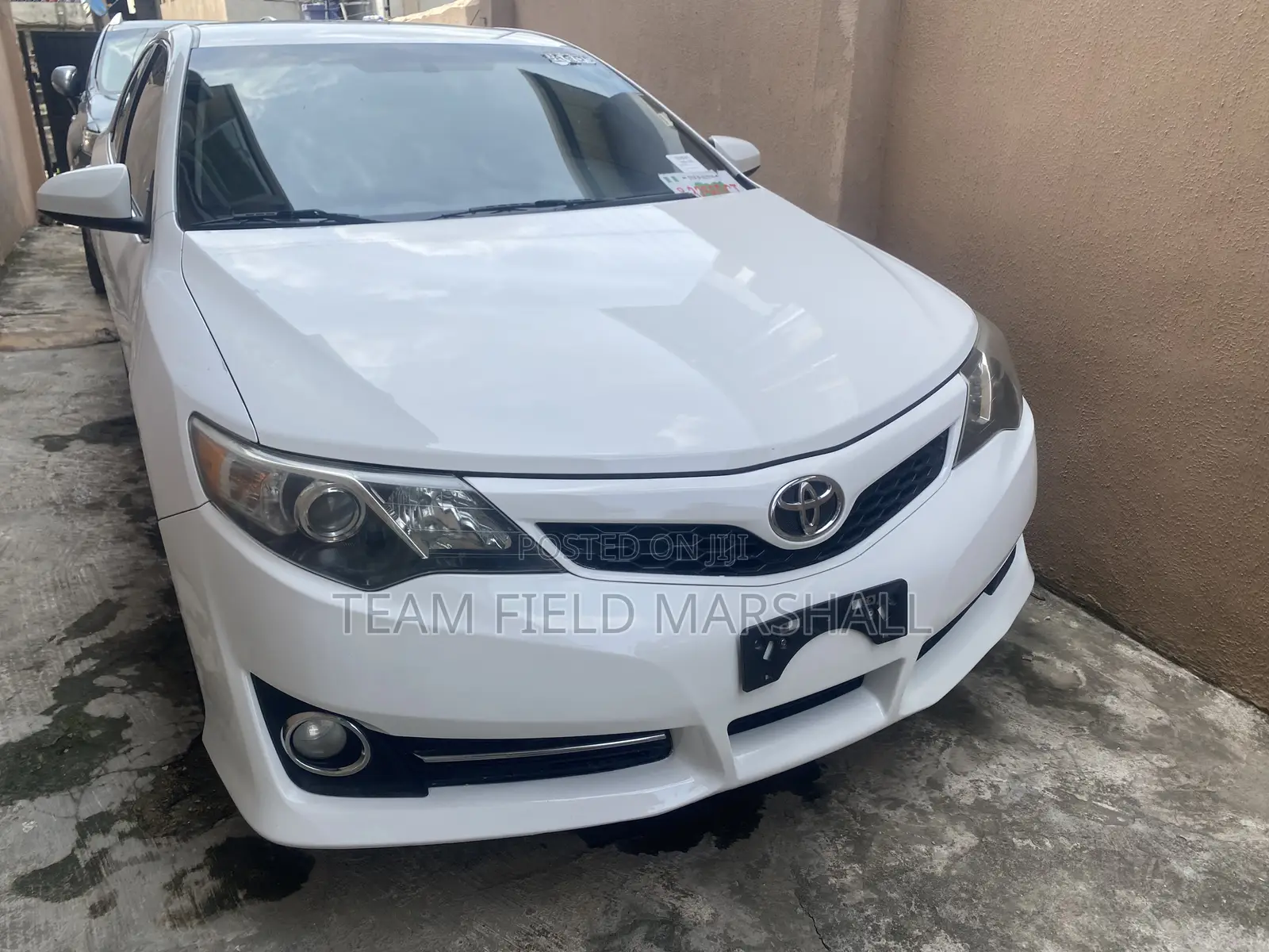 Toyota Camry SE 4dr Sedan (2.5L 4cyl 6A) 2013 White