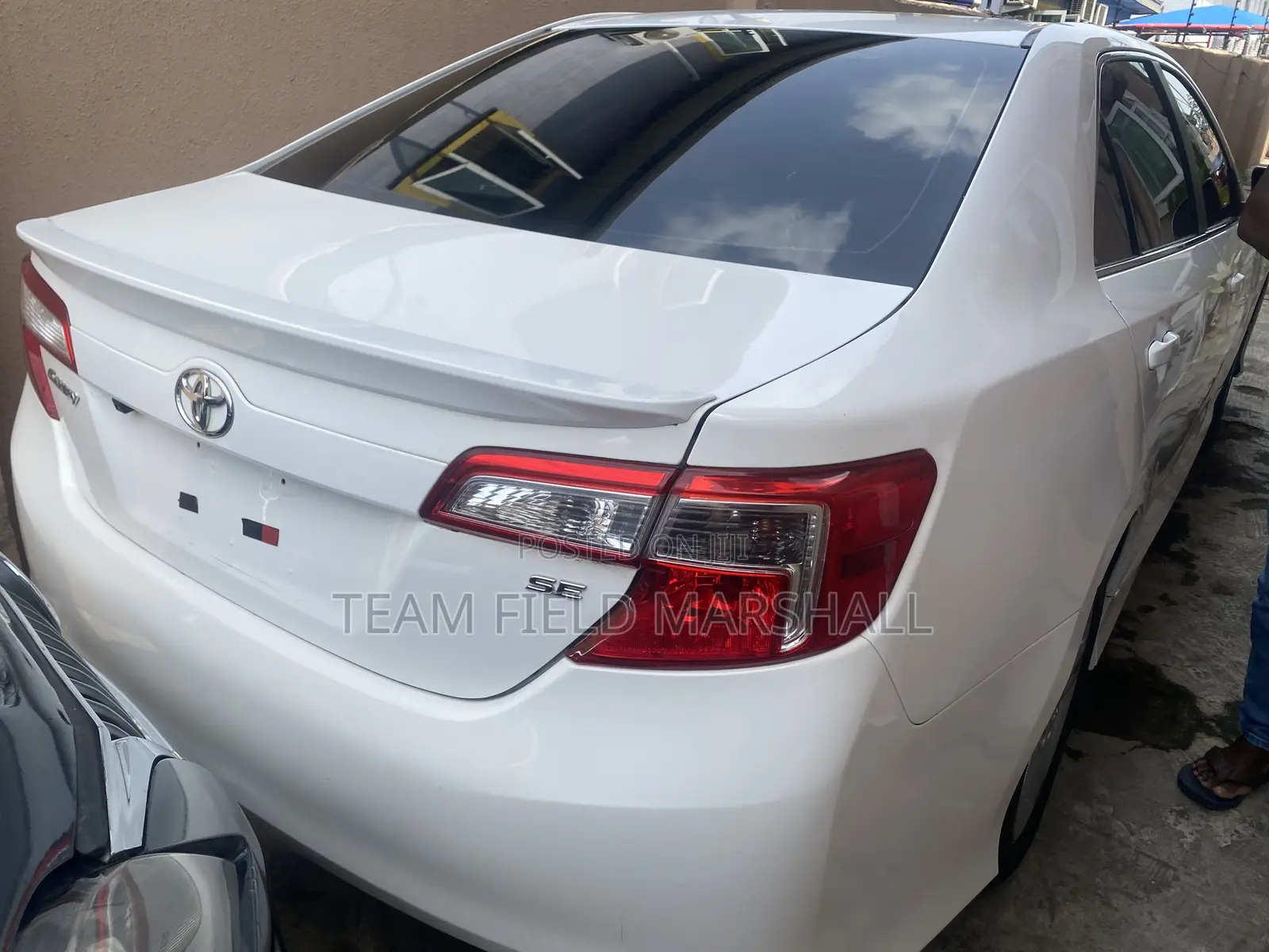 Toyota Camry SE 4dr Sedan (2.5L 4cyl 6A) 2013 White