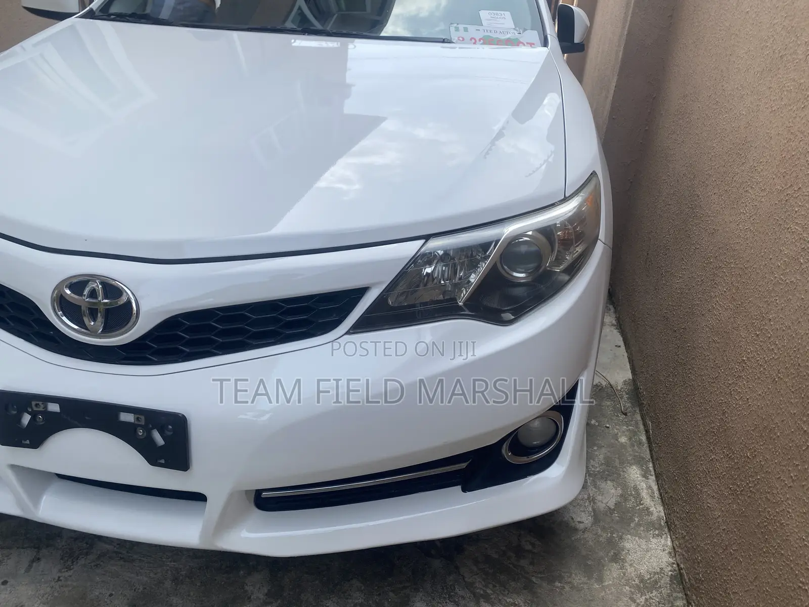 Toyota Camry SE 4dr Sedan (2.5L 4cyl 6A) 2013 White