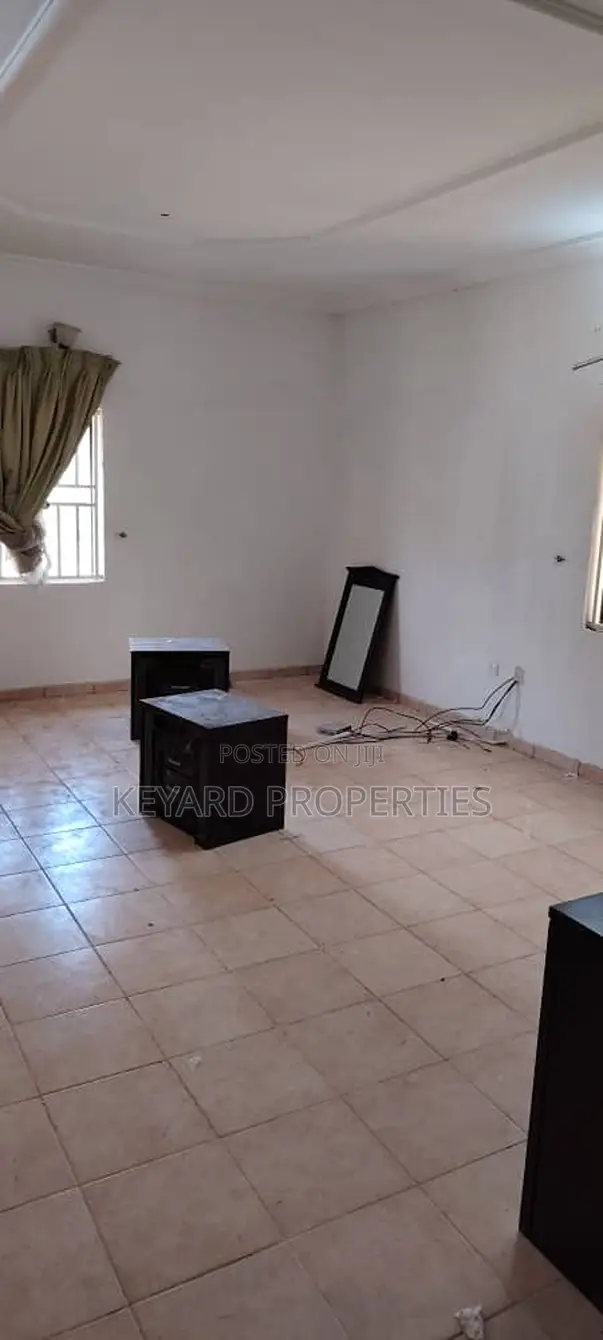6bdrm Duplex in Wuse 2 for rent